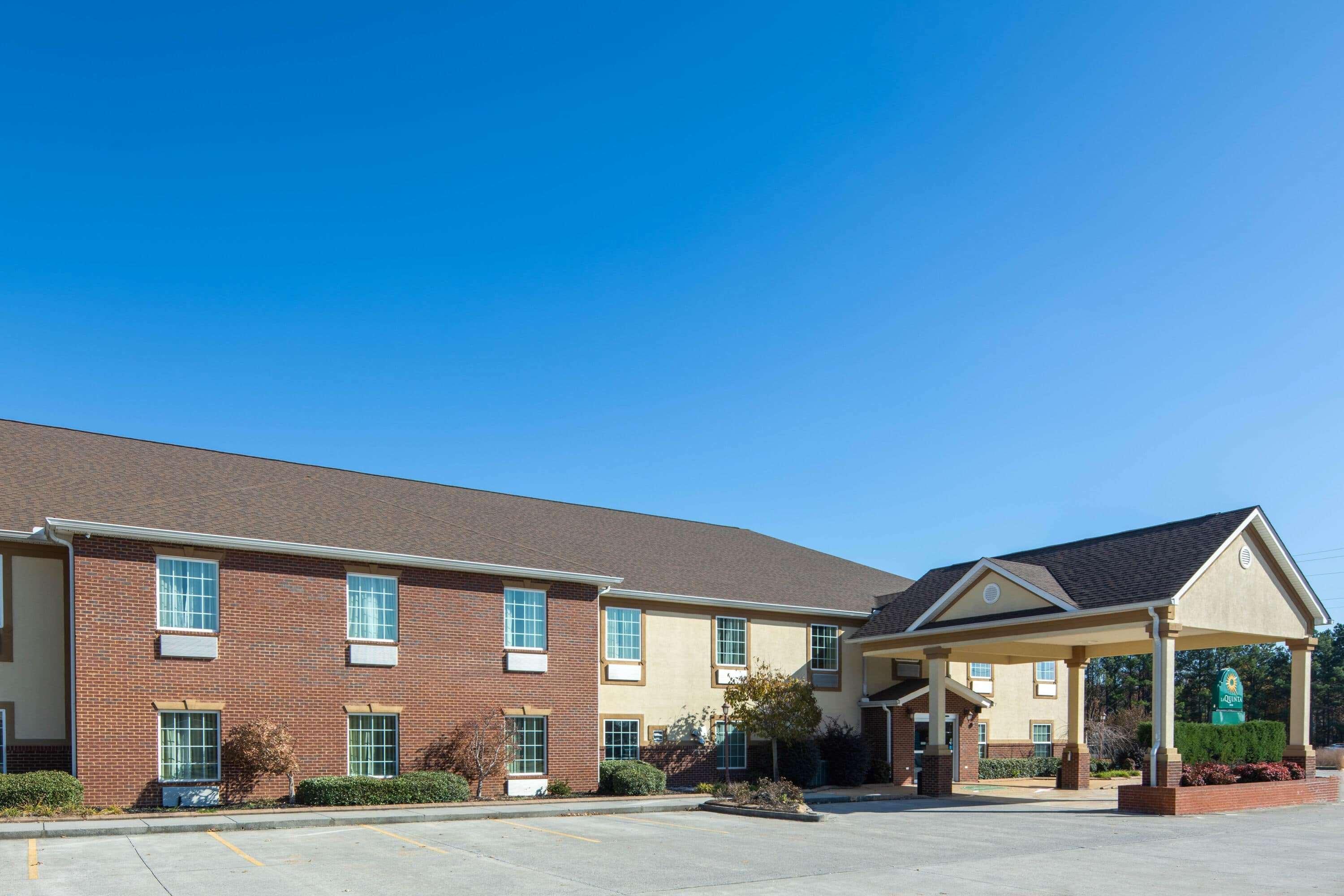 La Quinta Inn By Wyndham Calhoun South I-75 מראה חיצוני תמונה