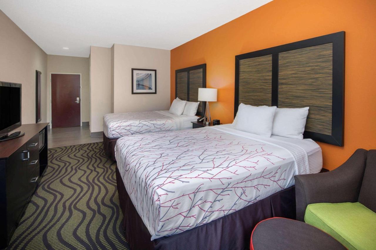 La Quinta Inn By Wyndham Calhoun South I-75 מראה חיצוני תמונה