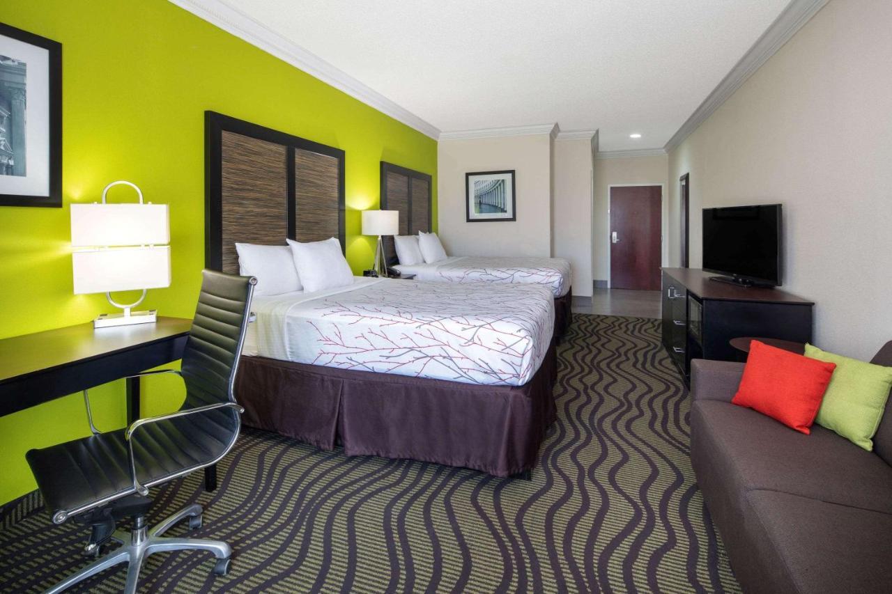 La Quinta Inn By Wyndham Calhoun South I-75 מראה חיצוני תמונה