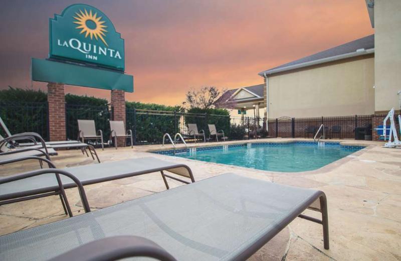 La Quinta Inn By Wyndham Calhoun South I-75 מראה חיצוני תמונה