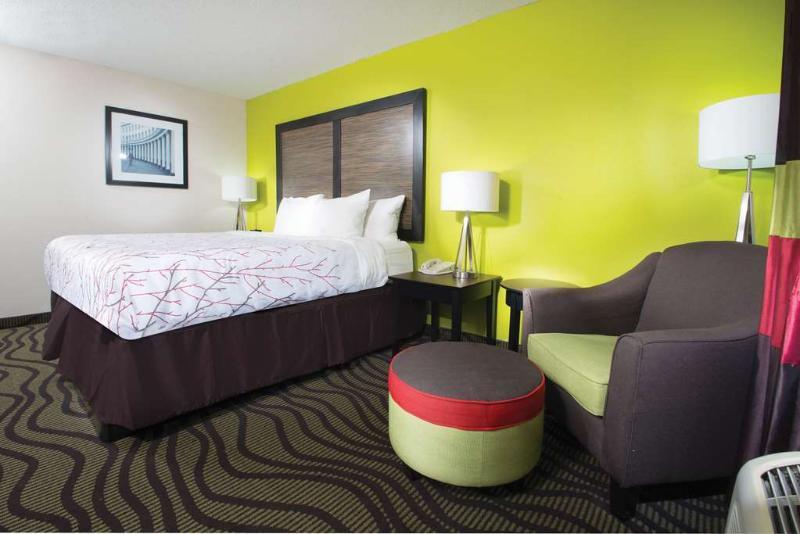 La Quinta Inn By Wyndham Calhoun South I-75 מראה חיצוני תמונה