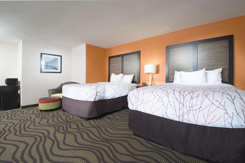 La Quinta Inn By Wyndham Calhoun South I-75 מראה חיצוני תמונה